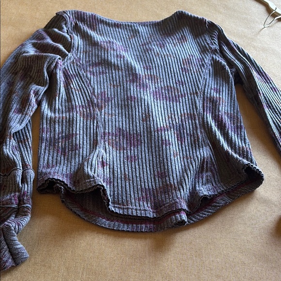 Floral Button-Up Ribbed Top - Picture 8 of 8